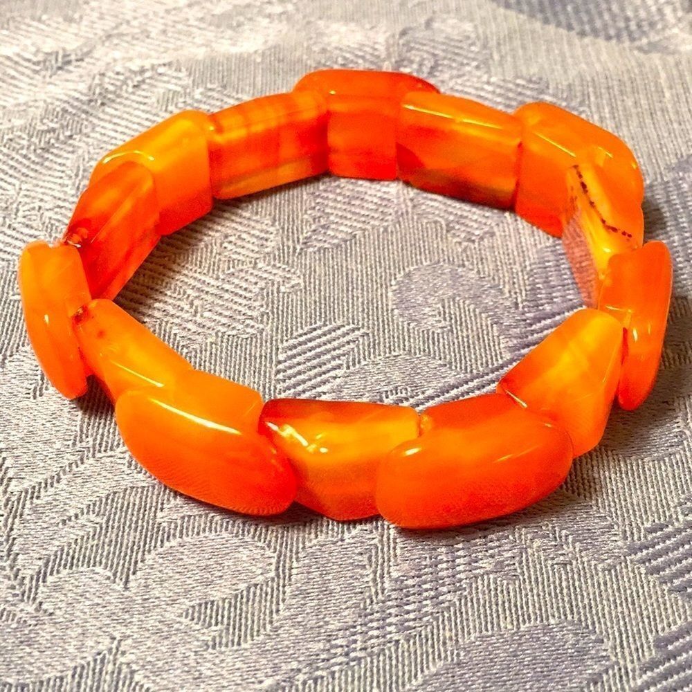 Carnelian agate gemstone bracelet Preworn Translucent, Stretchy